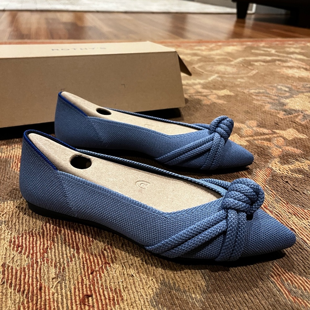 rothy's size 6.5, sky blue, knot point